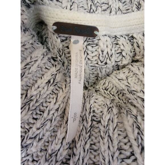 Free People Sweater Small Marled Ivory Combo Twisted Cable T-Neck Long Sleeves - Picture 10 of 12